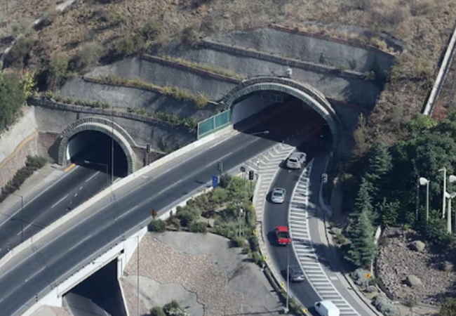 autopista tunel san cristobal