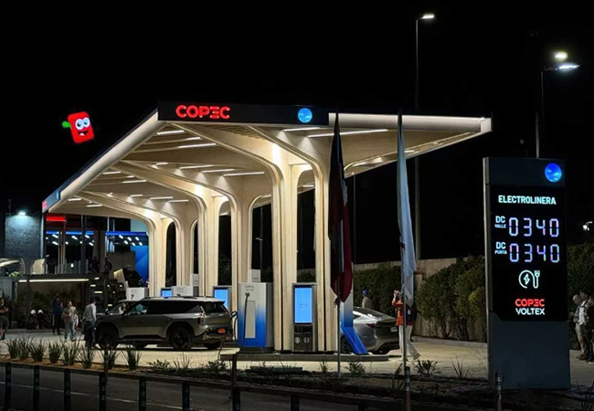 primera estación 100% eléctrica en Costanera Norte de Copec